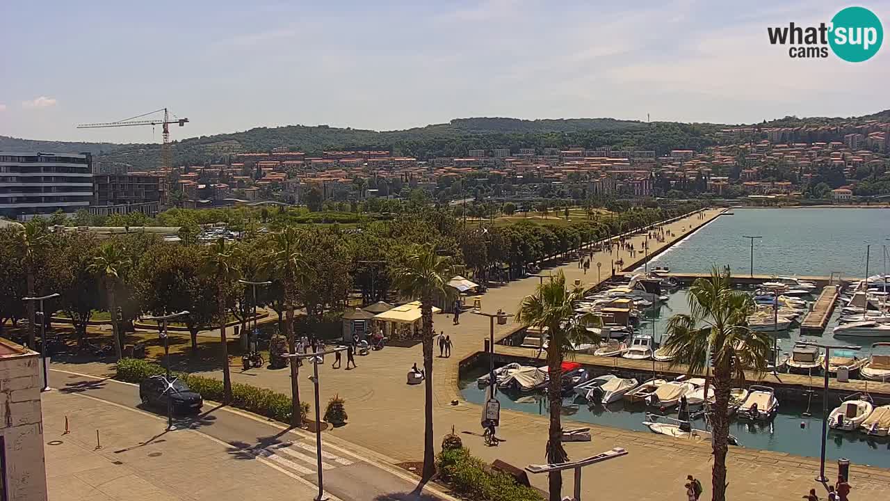 Webcam Koper – Panorama des Jachthafens und der Promenade vom Hotel Grand Koper