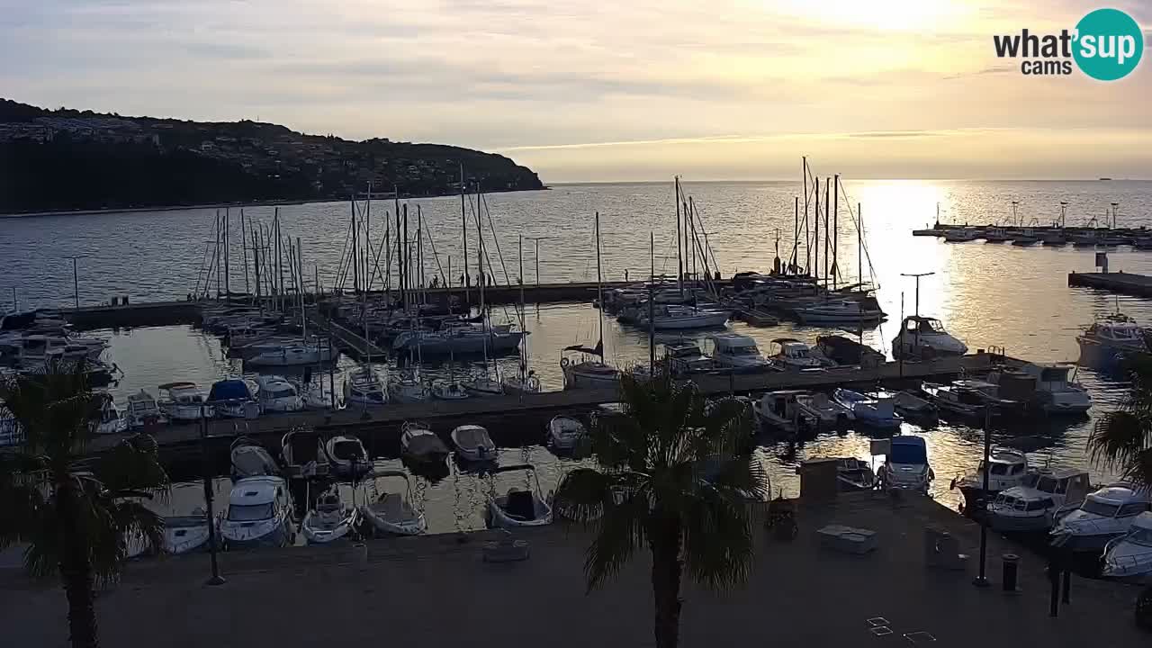 Webcam Koper – Panorama de la marina et de la promenade depuis le Grand Hotel Koper