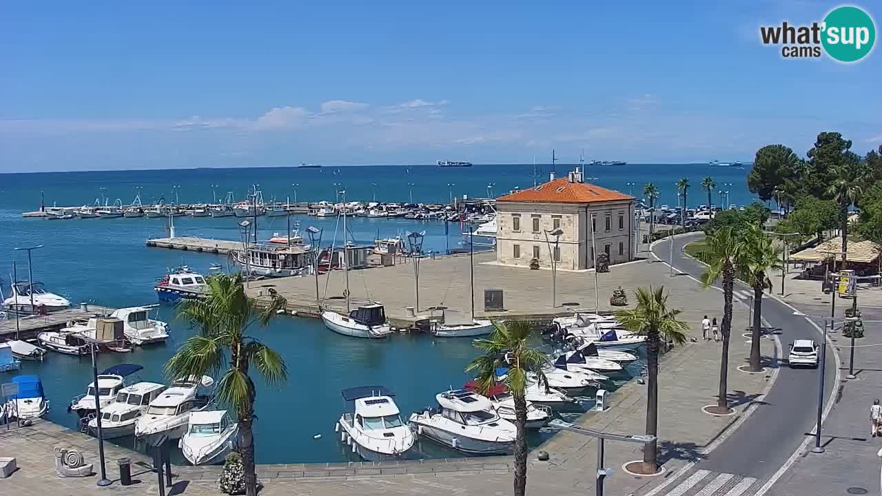 Webcam Koper – Panorama des Jachthafens und der Promenade vom Hotel Grand Koper