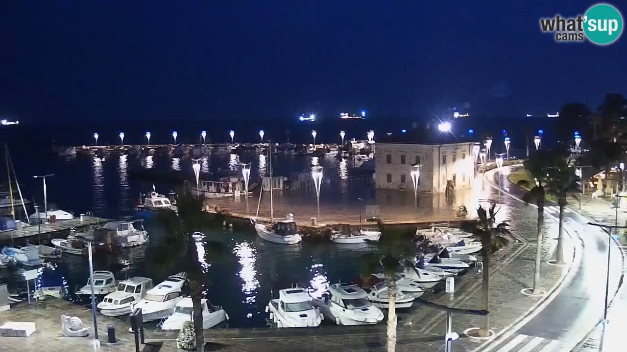Spletna kamera Koper – Panorama na marino in promenado s Hotela Grand Koper