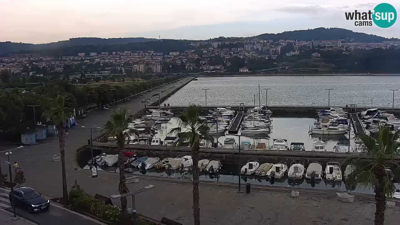 Camera en vivo Koper – puerto deportivo y paseo marítimo desde el Hotel Grand Koper