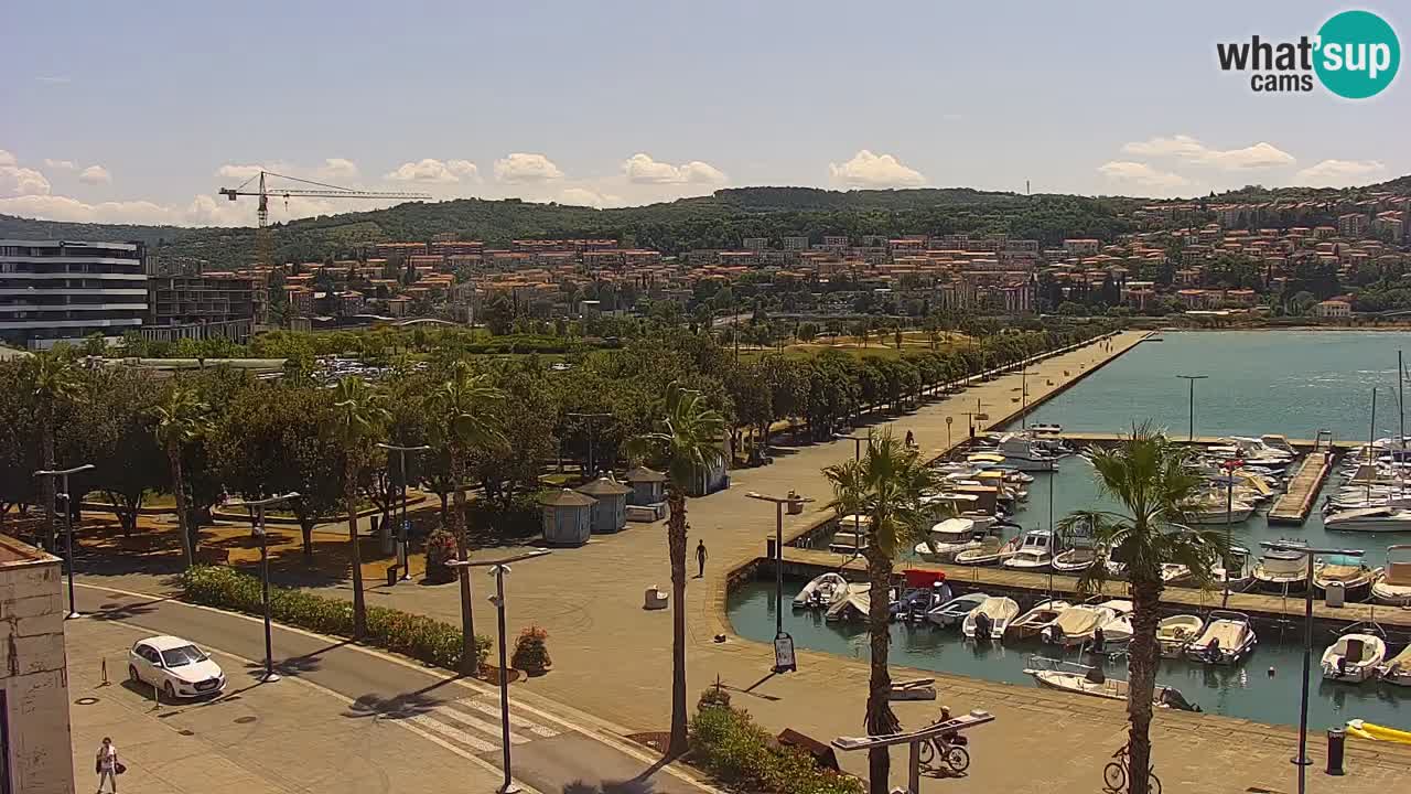 Webcam Koper – Panorama des Jachthafens und der Promenade vom Hotel Grand Koper