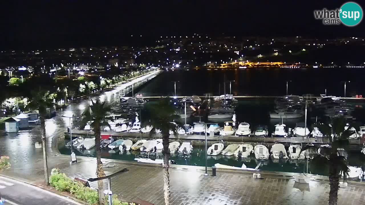 Luka Kopar uživo web kamera – Turistički terminal i teretna luka – Slovenija