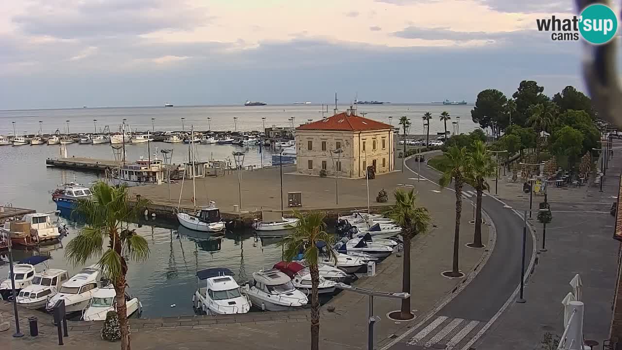 Webcam Koper – Panorama de la marina et de la promenade depuis le Grand Hotel Koper