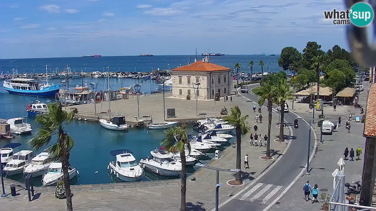 Webcam Koper – Panorama des Jachthafens und der Promenade vom Hotel Grand Koper