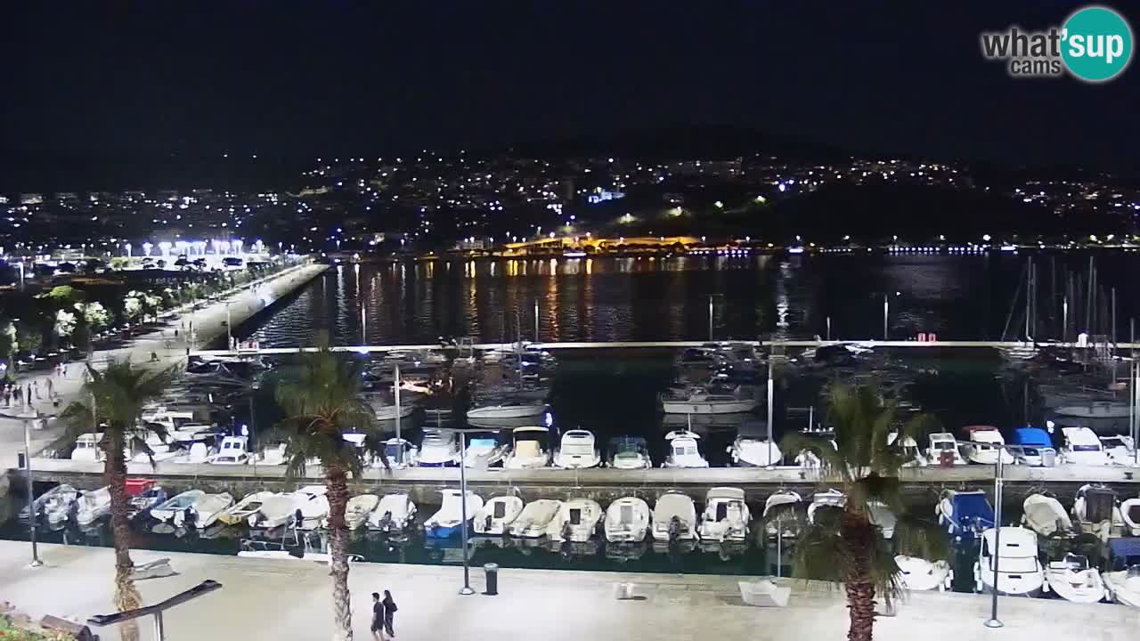 Luka Kopar uživo web kamera – Turistički terminal i teretna luka – Slovenija