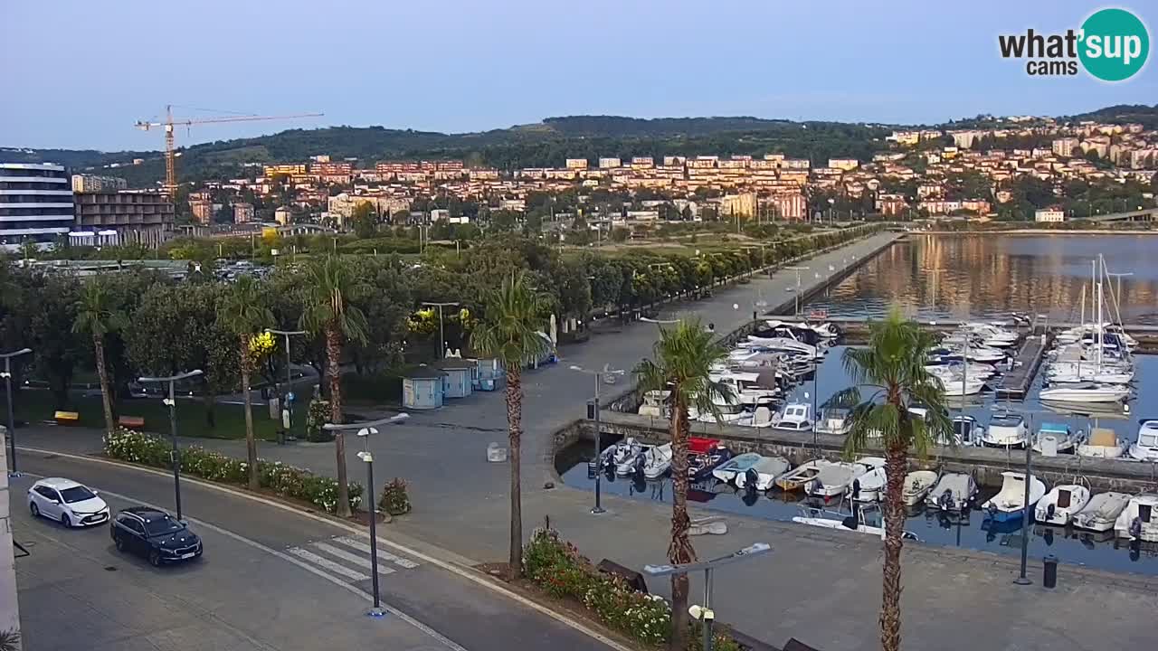 Webcam Koper – Panorama of the marina and promenade from the Grand Hotel Koper