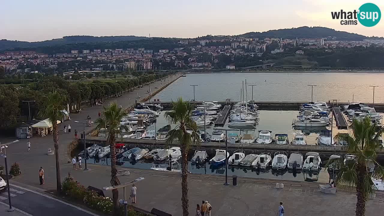 Web kamera Koper – marina i promenada – hotel Grand Koper
