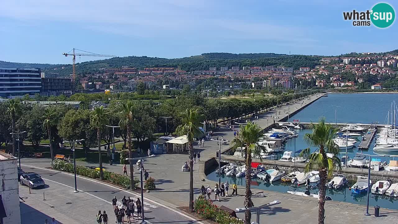 Webcam en direct du port de Koper – port de croisière et de fret – Slovénie
