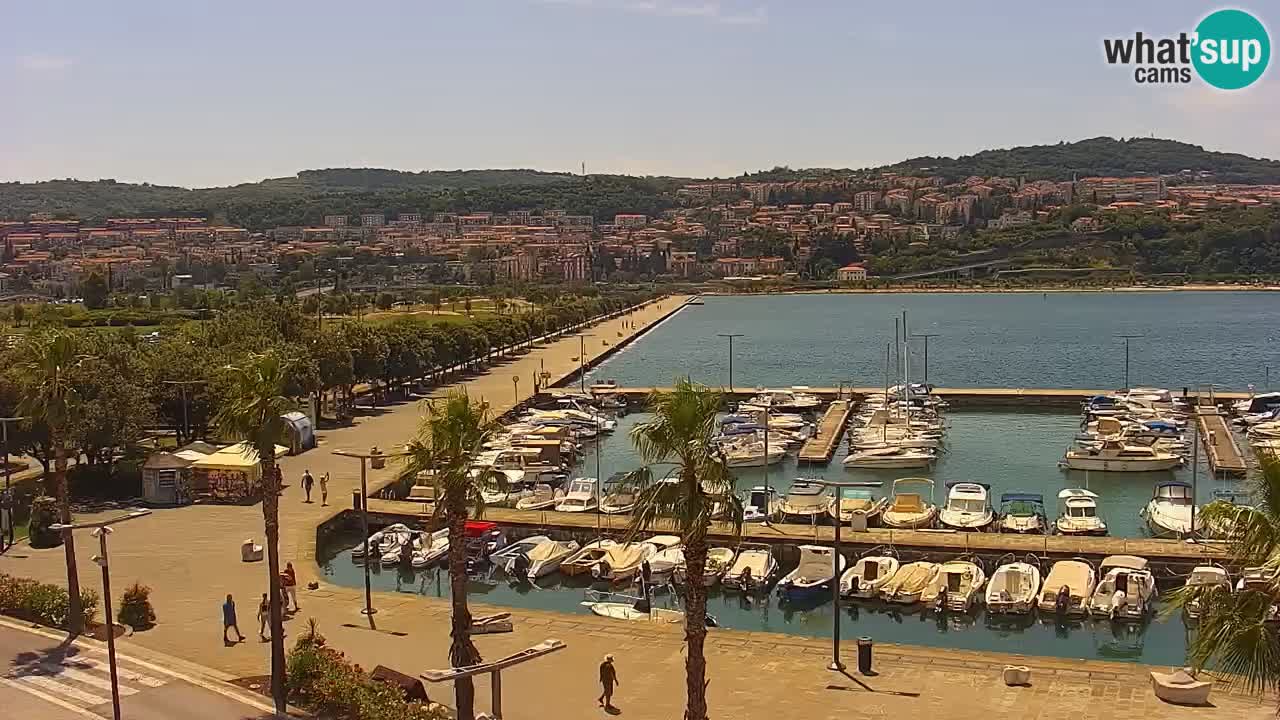 Spletna kamera Koper – Panorama na marino in promenado s Hotela Grand Koper