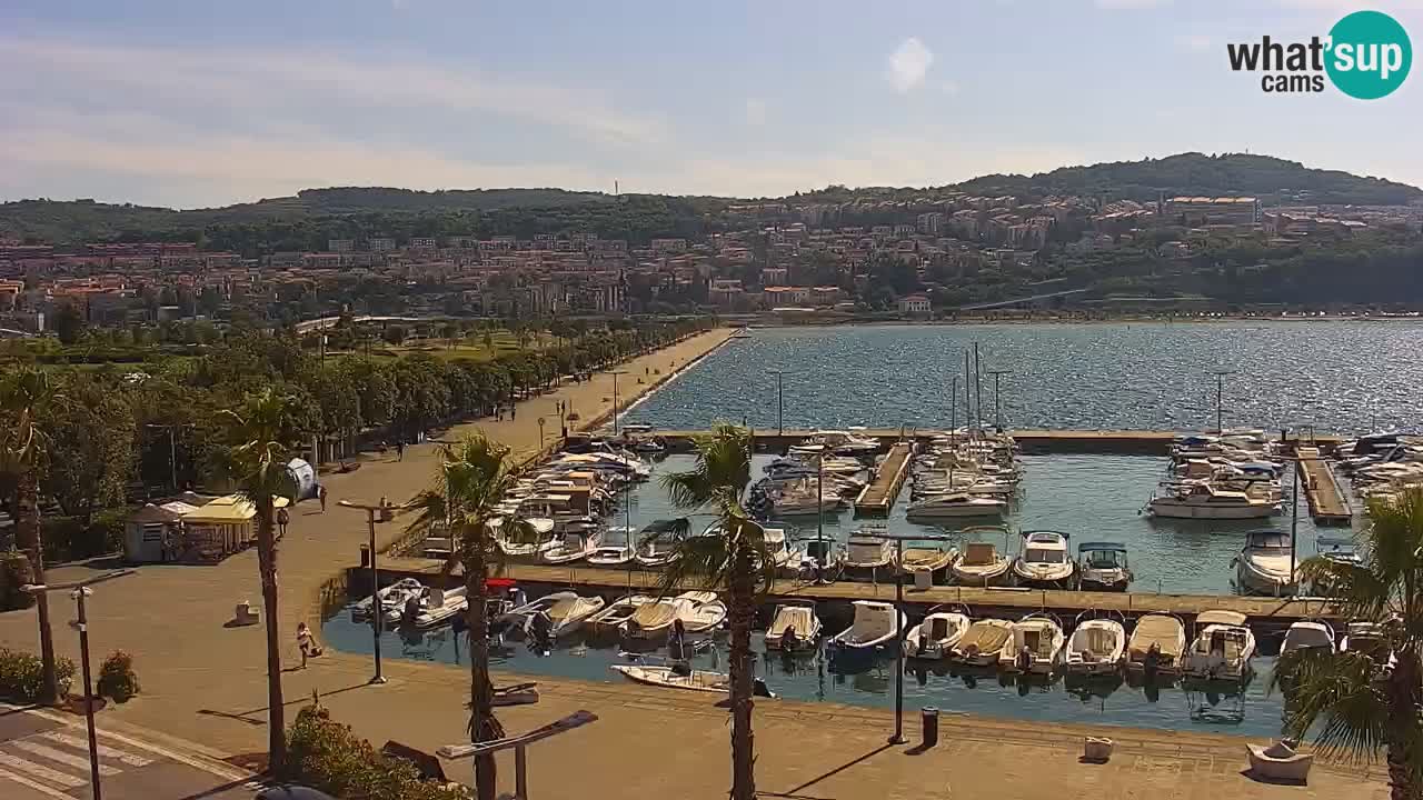 Webcam en direct du port de Koper – port de croisière et de fret – Slovénie