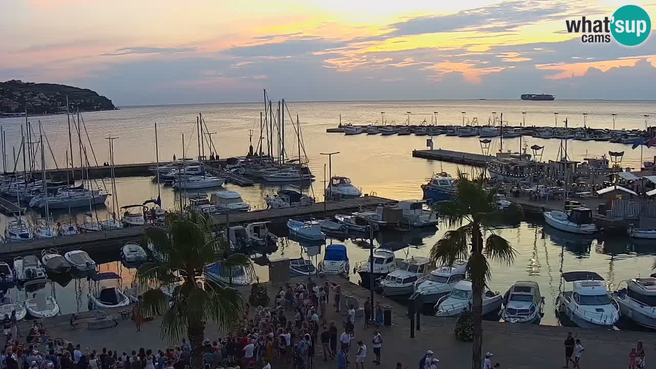 Camera en vivo Koper – puerto deportivo y paseo marítimo desde el Hotel Grand Koper