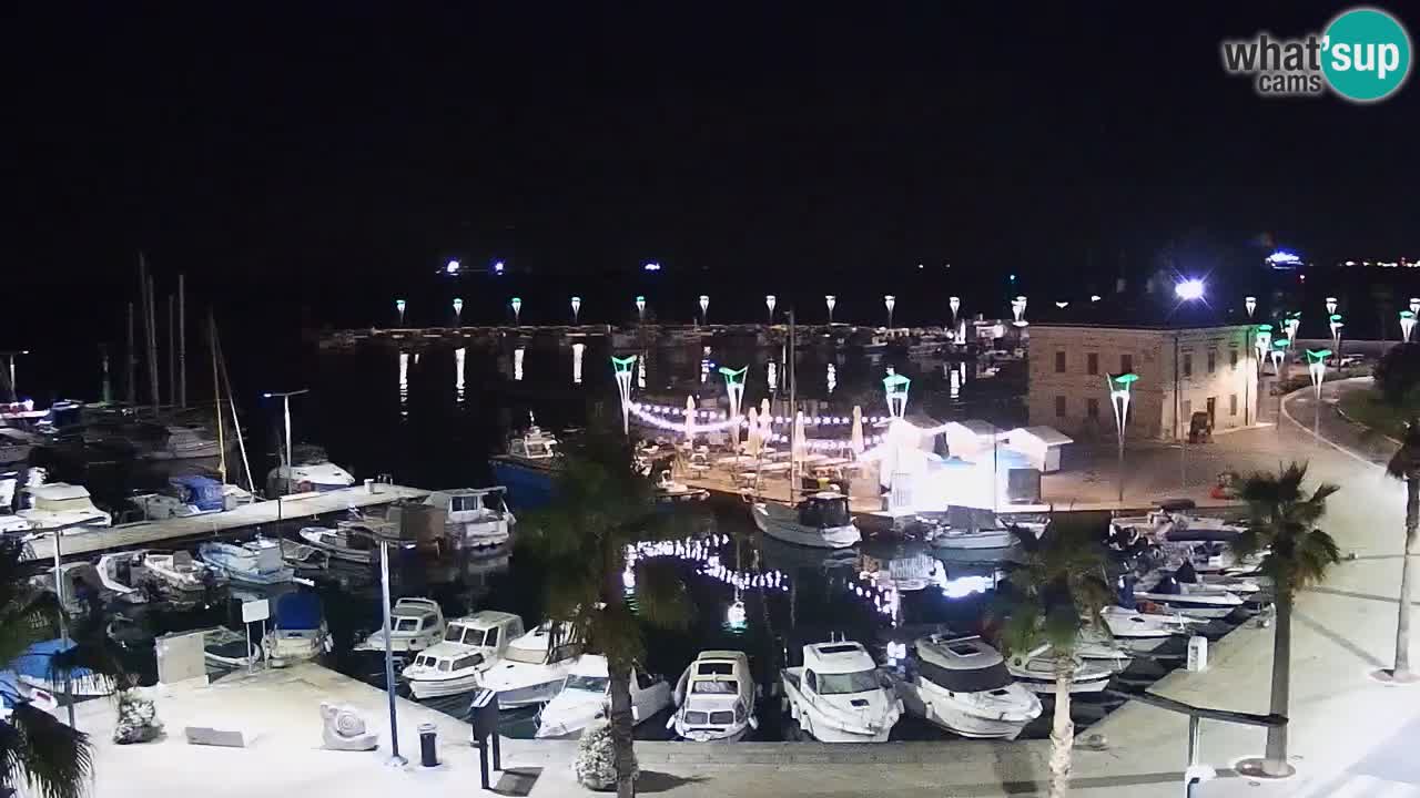 Spletna kamera Koper – Panorama na marino in promenado s Hotela Grand Koper