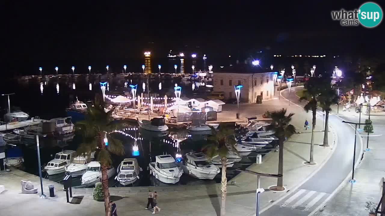 Spletna kamera Luka Koper v živo – Potniški terminal in tovorno pristanišče – Slovenija