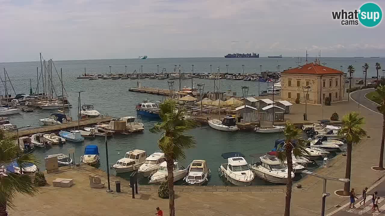 Webcam Koper – Panorama of the marina and promenade from the Grand Hotel Koper