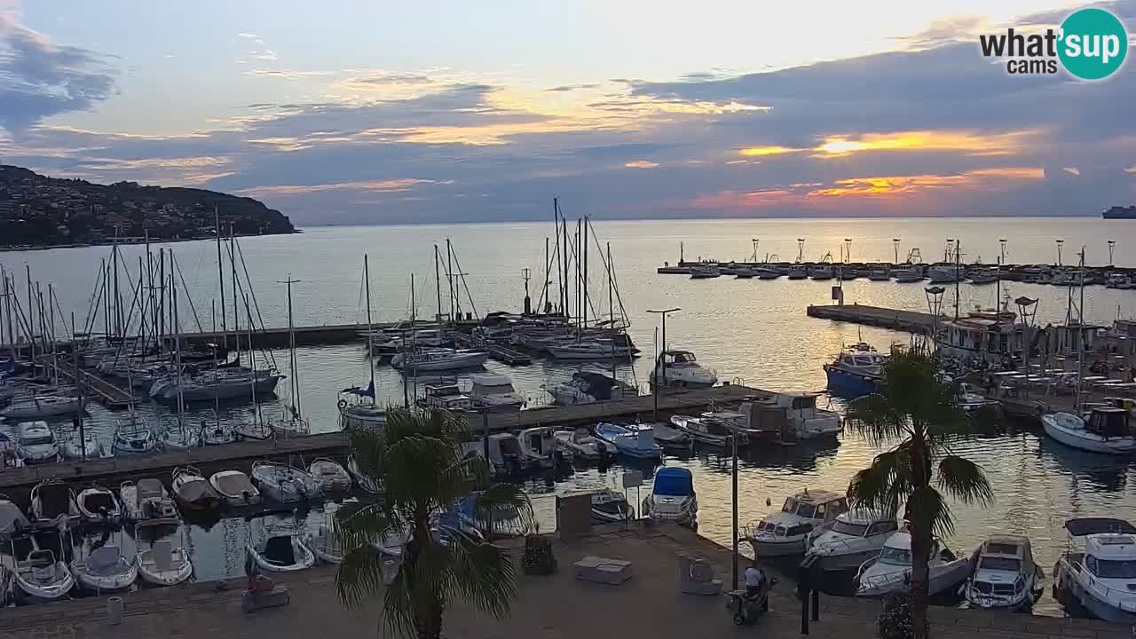 Webcam Koper – Panorama de la marina et de la promenade depuis le Grand Hotel Koper