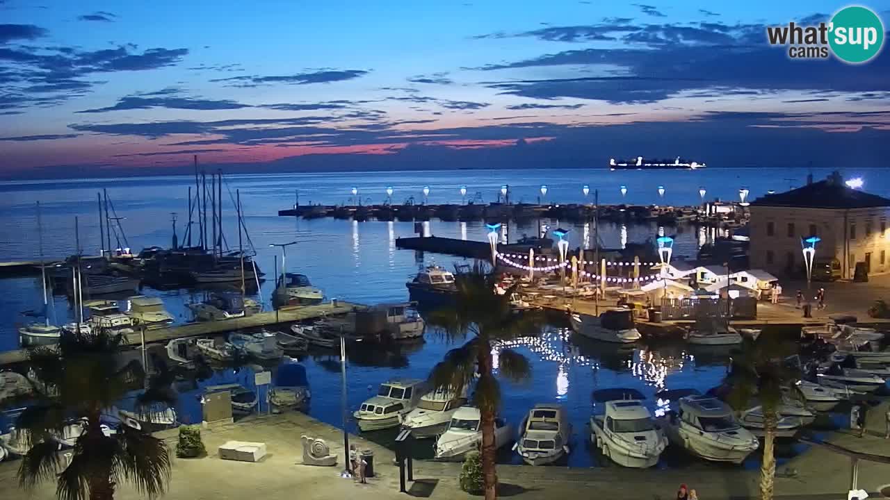 Webcam Koper – Panorama of the marina and promenade from the Grand Hotel Koper