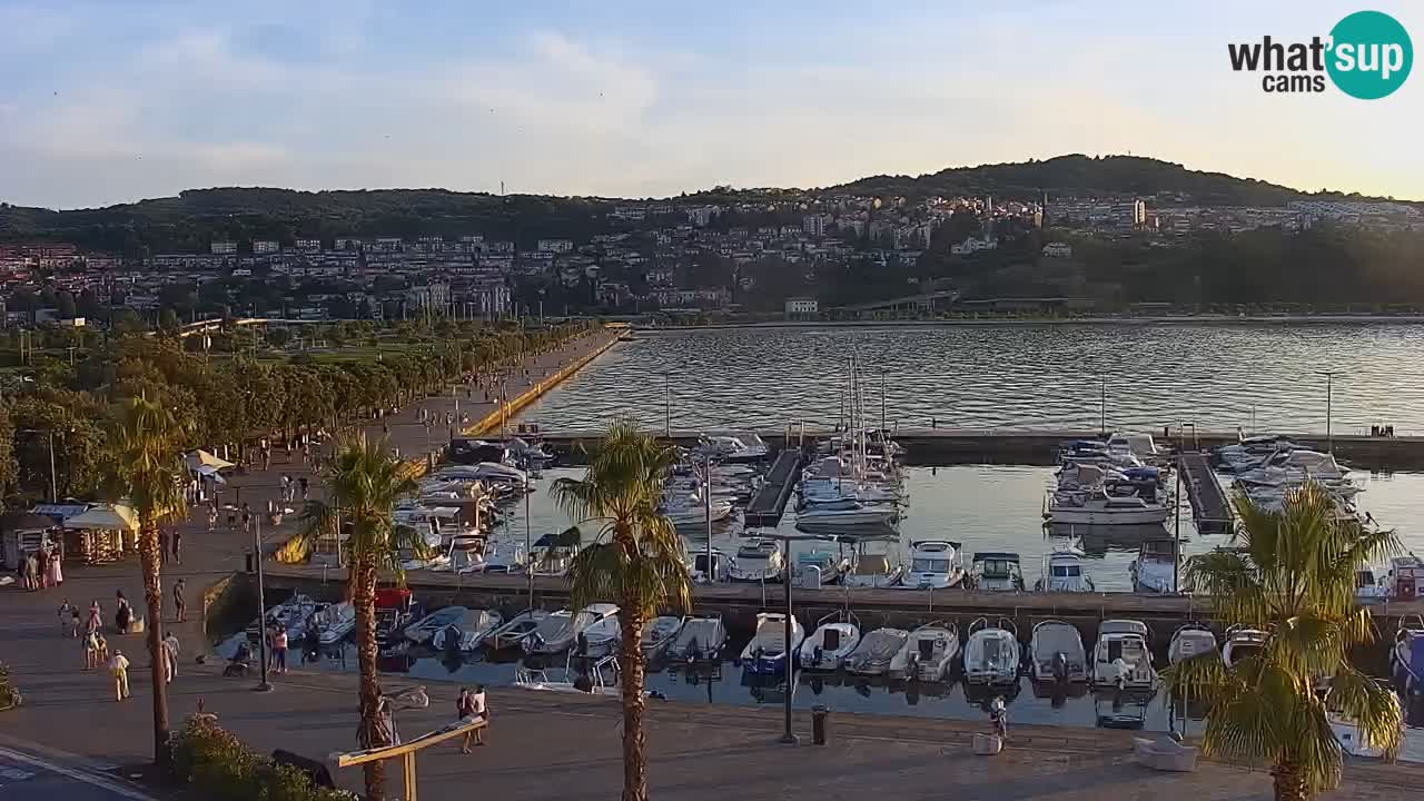 Webcam Koper – Panorama of the marina and promenade from the Grand Hotel Koper