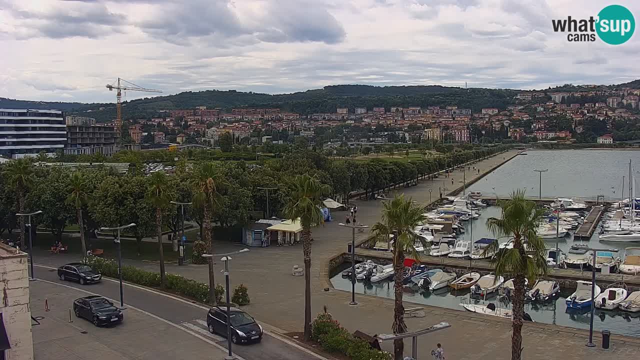 Webcam en direct du port de Koper – port de croisière et de fret – Slovénie