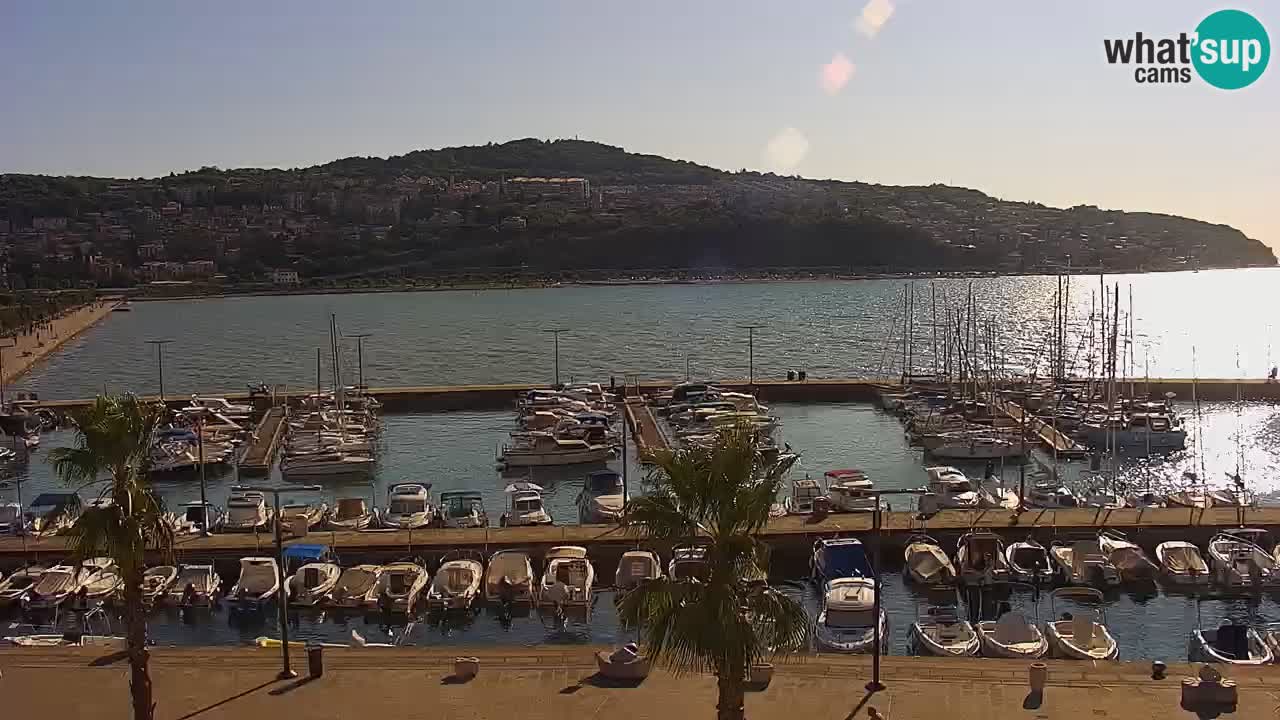 Webcam Koper – Panorama of the marina and promenade from the Grand Hotel Koper