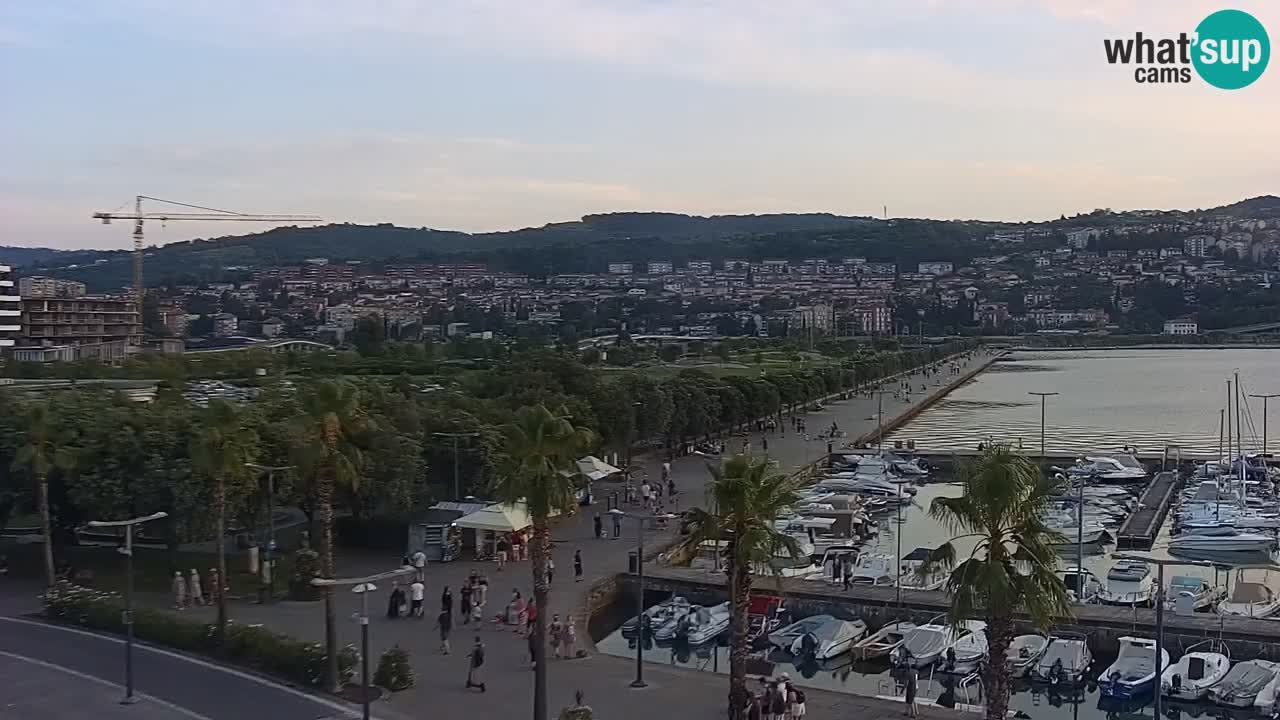 Der Hafen von Koper Live-Webcam – Kreuzfahrt- und Frachthafen – Slowenien