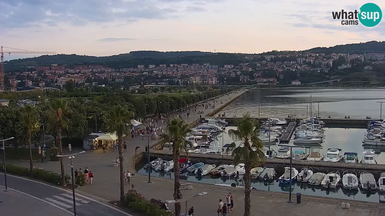 Webcam Koper – Panorama of the marina and promenade from the Grand Hotel Koper