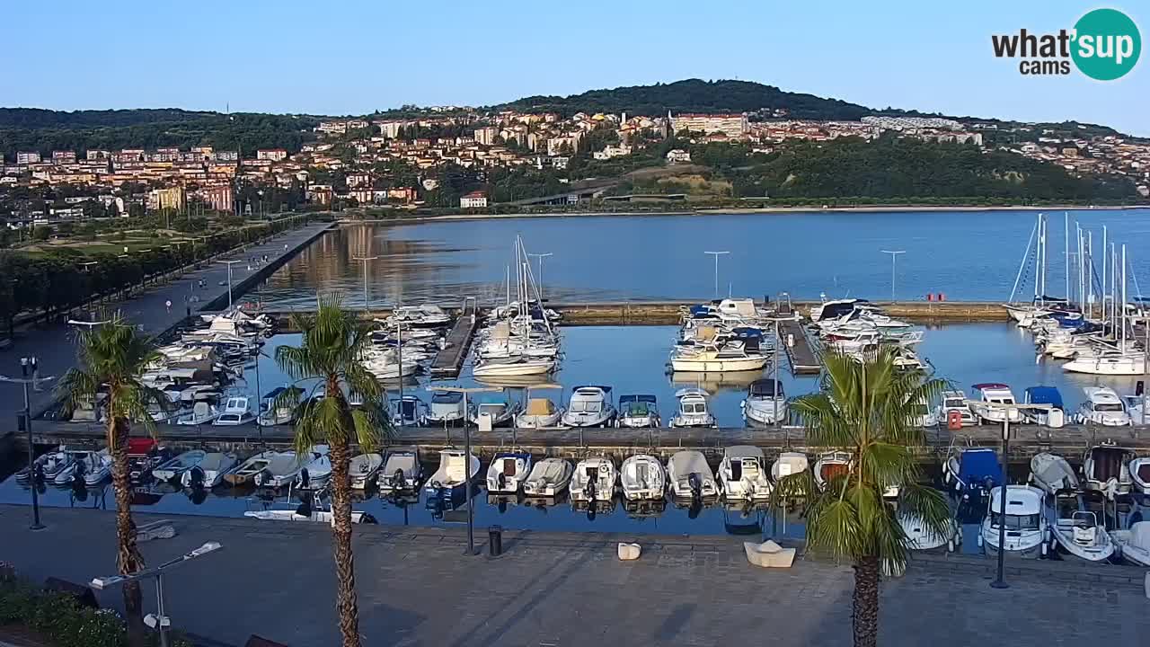 Webcam Koper – Panorama of the marina and promenade from the Grand Hotel Koper