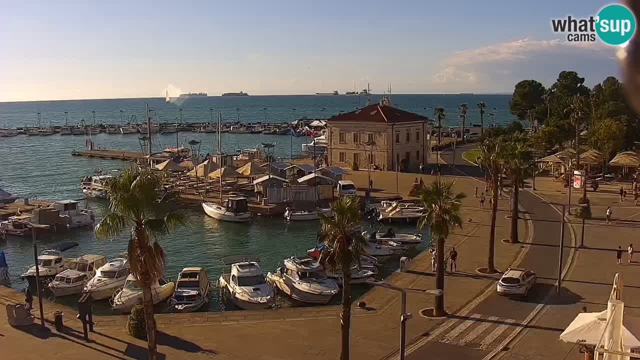 Webcam Koper – Panorama of the marina and promenade from the Grand Hotel Koper
