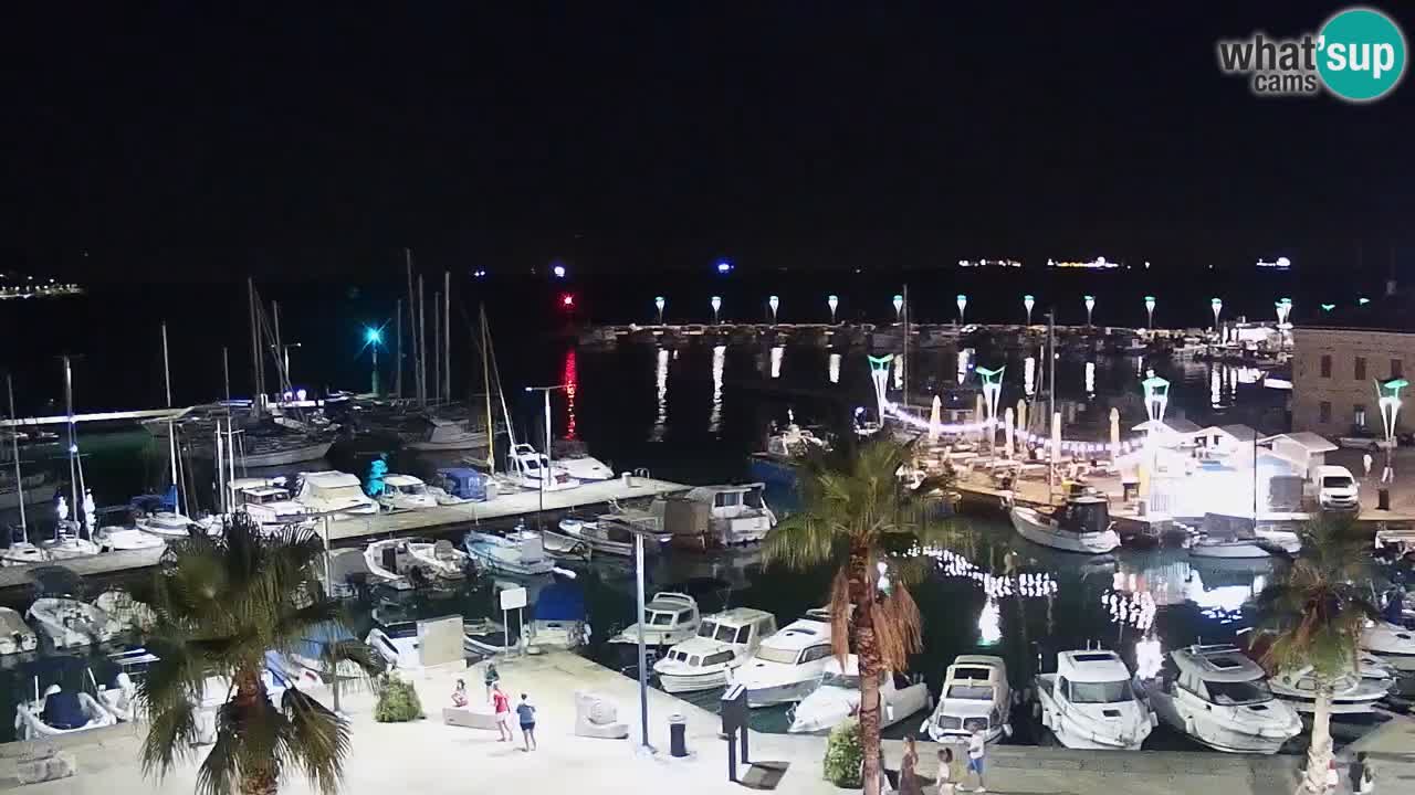 Webcam Koper – Panorama des Jachthafens und der Promenade vom Hotel Grand Koper