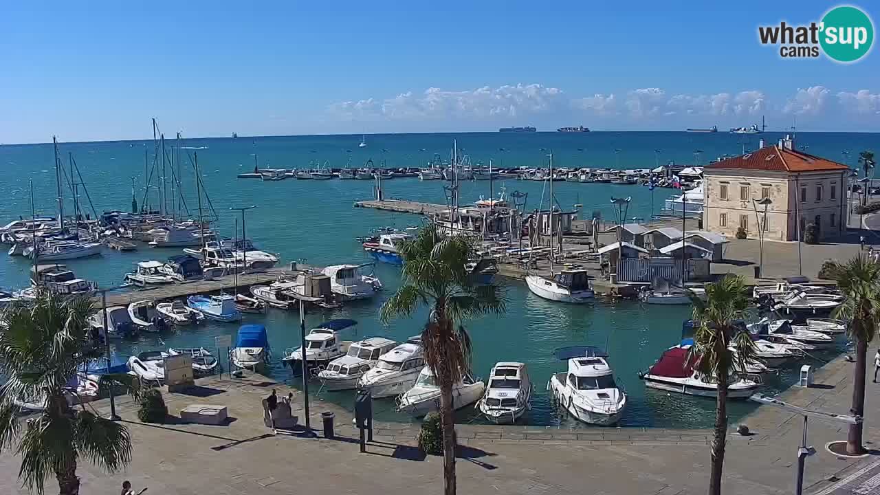 Webcam Koper – Panorama des Jachthafens und der Promenade vom Hotel Grand Koper