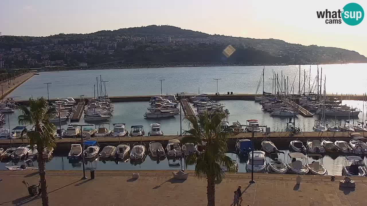 Web kamera Koper – marina i promenada – hotel Grand Koper