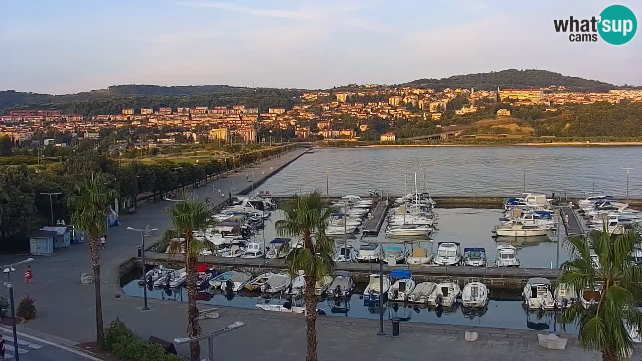 Web kamera Koper – marina i promenada – hotel Grand Koper