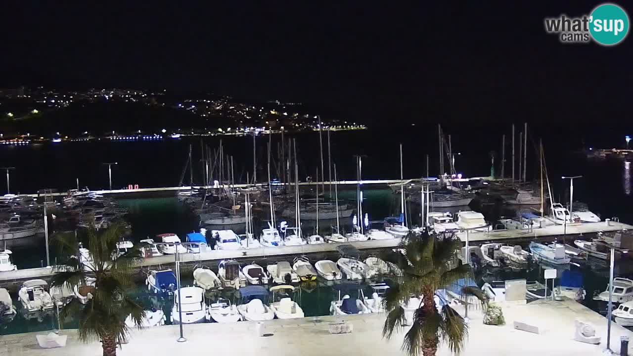 Webcam Koper – Panorama of the marina and promenade from the Grand Hotel Koper