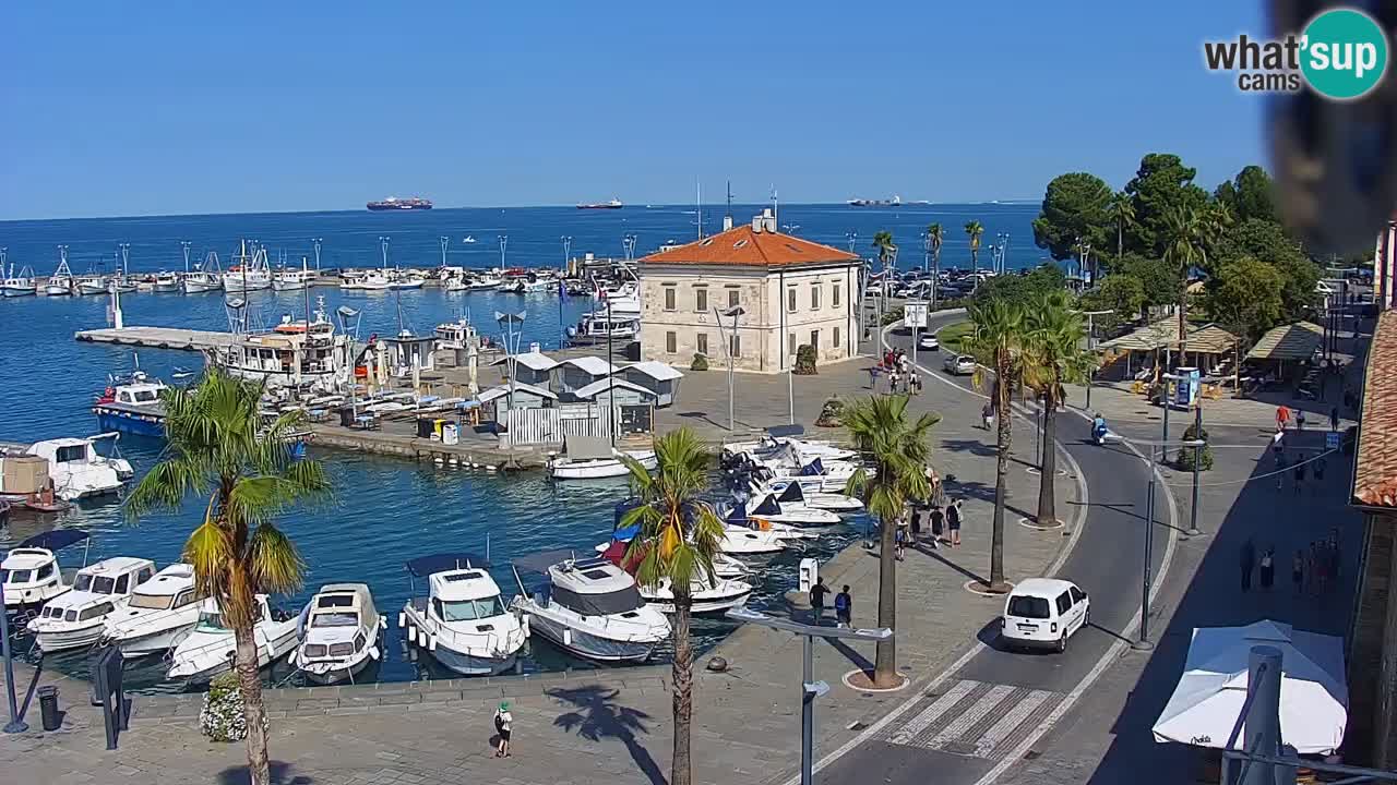 Camera en vivo Koper – puerto deportivo y paseo marítimo desde el Hotel Grand Koper