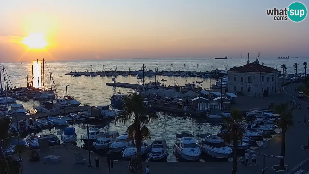 Camera en vivo Koper – puerto deportivo y paseo marítimo desde el Hotel Grand Koper