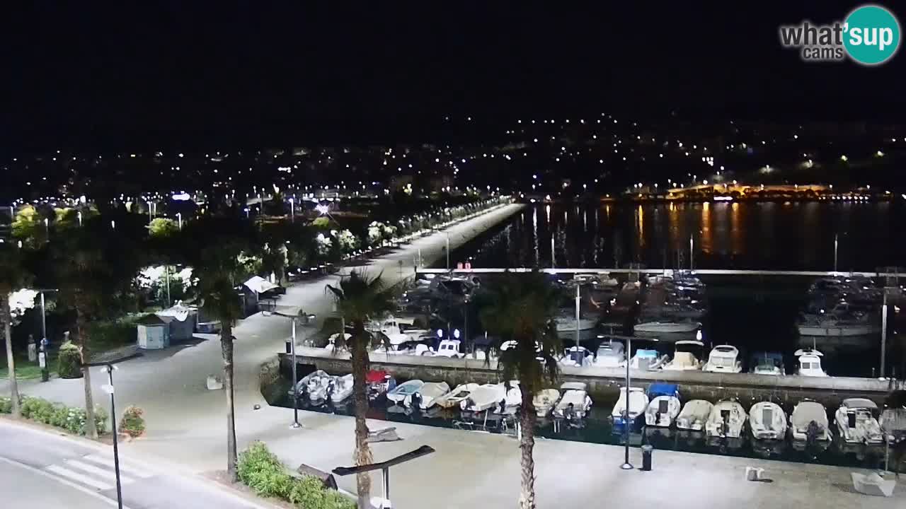Webcam Koper – Panorama of the marina and promenade from the Grand Hotel Koper