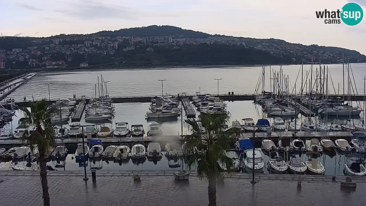Web kamera Koper – marina i promenada – hotel Grand Koper