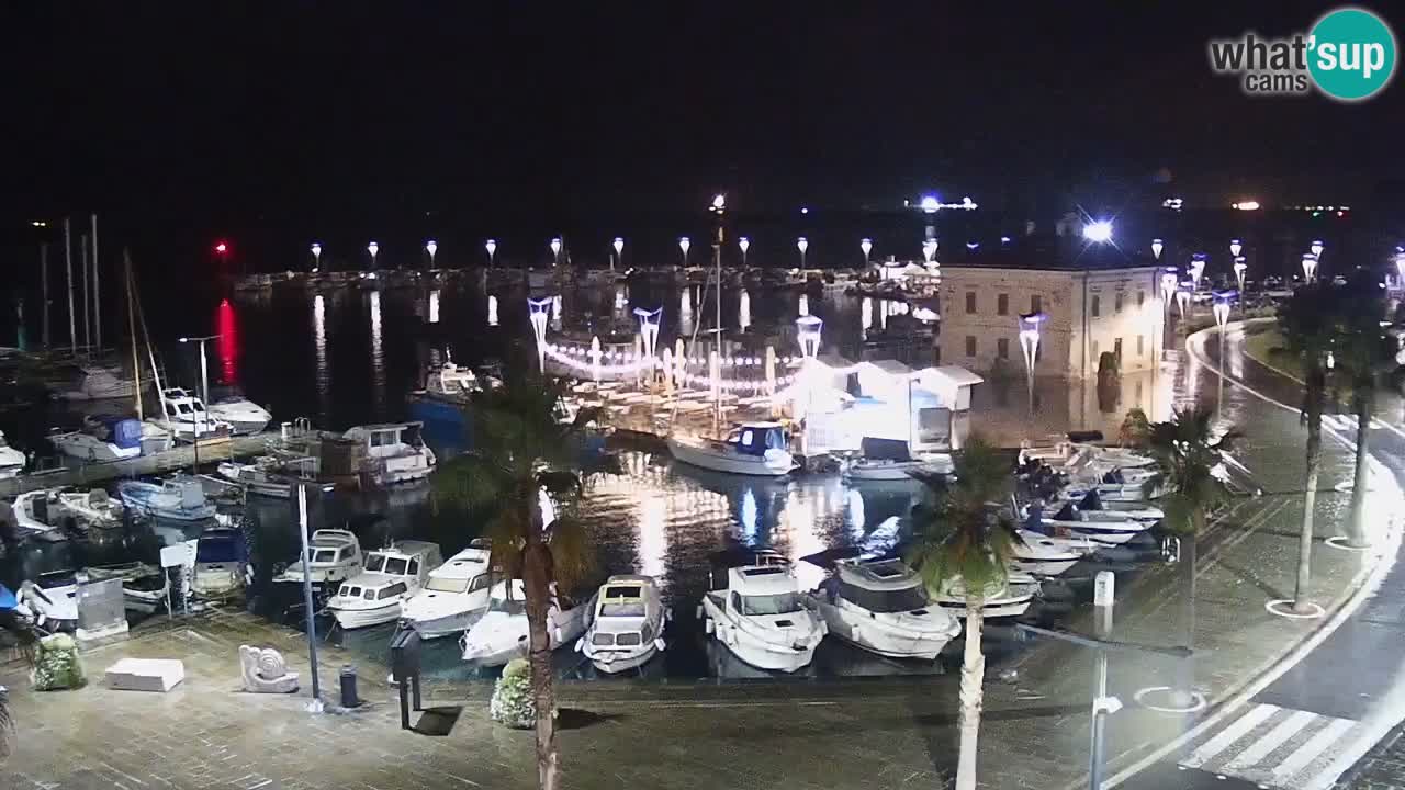 Camera en vivo Koper – puerto deportivo y paseo marítimo desde el Hotel Grand Koper