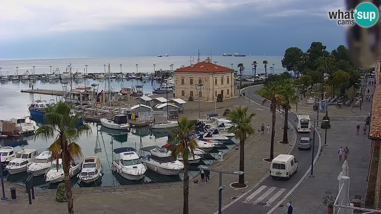 Camera en vivo Koper – puerto deportivo y paseo marítimo desde el Hotel Grand Koper