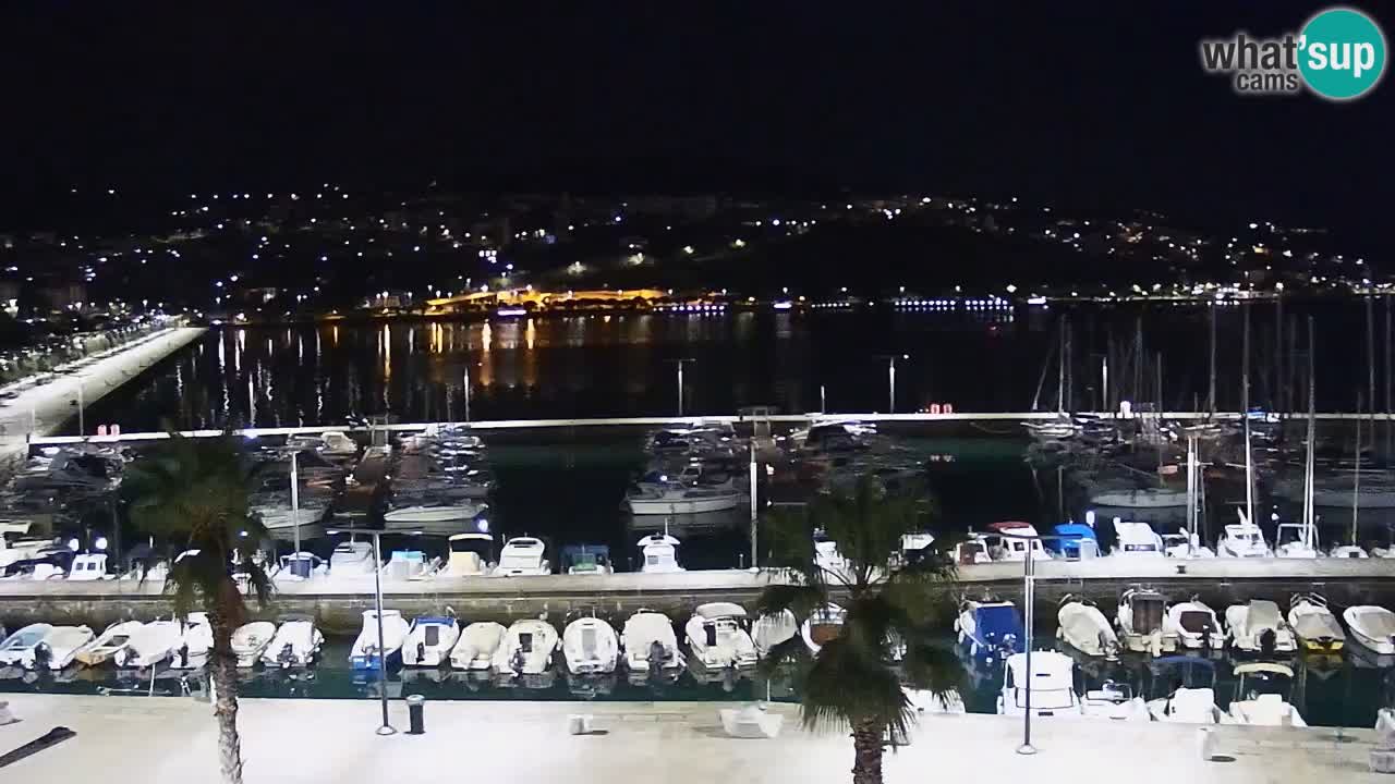 Webcam Koper – Panorama des Jachthafens und der Promenade vom Hotel Grand Koper