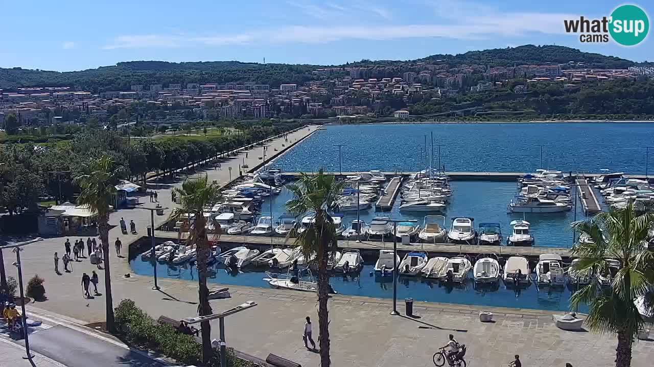 Webcam Koper – Panorama des Jachthafens und der Promenade vom Hotel Grand Koper