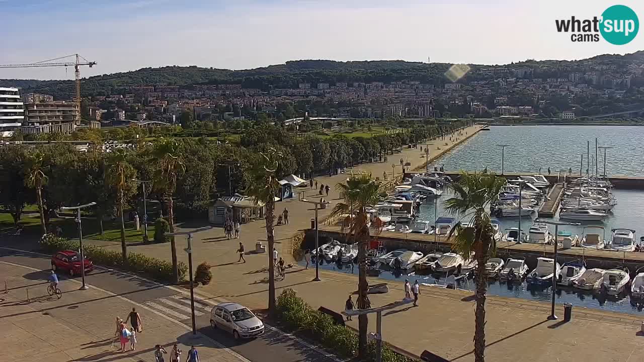 Camera en vivo Koper – puerto deportivo y paseo marítimo desde el Hotel Grand Koper