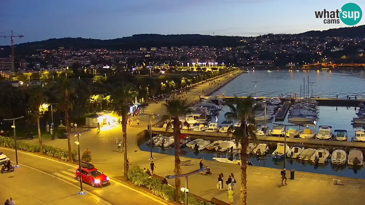 Camera en vivo Koper – puerto deportivo y paseo marítimo desde el Hotel Grand Koper
