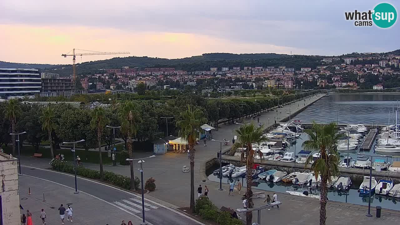 Web kamera Koper – marina i promenada – hotel Grand Koper