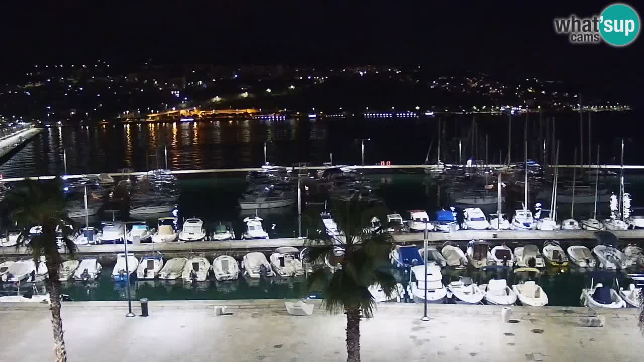 Luka Kopar uživo web kamera – Turistički terminal i teretna luka – Slovenija