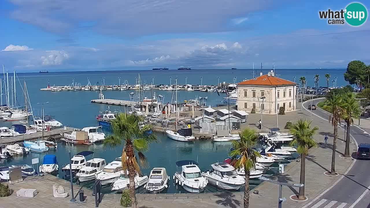 Webcam Koper – Panorama of the marina and promenade from the Grand Hotel Koper
