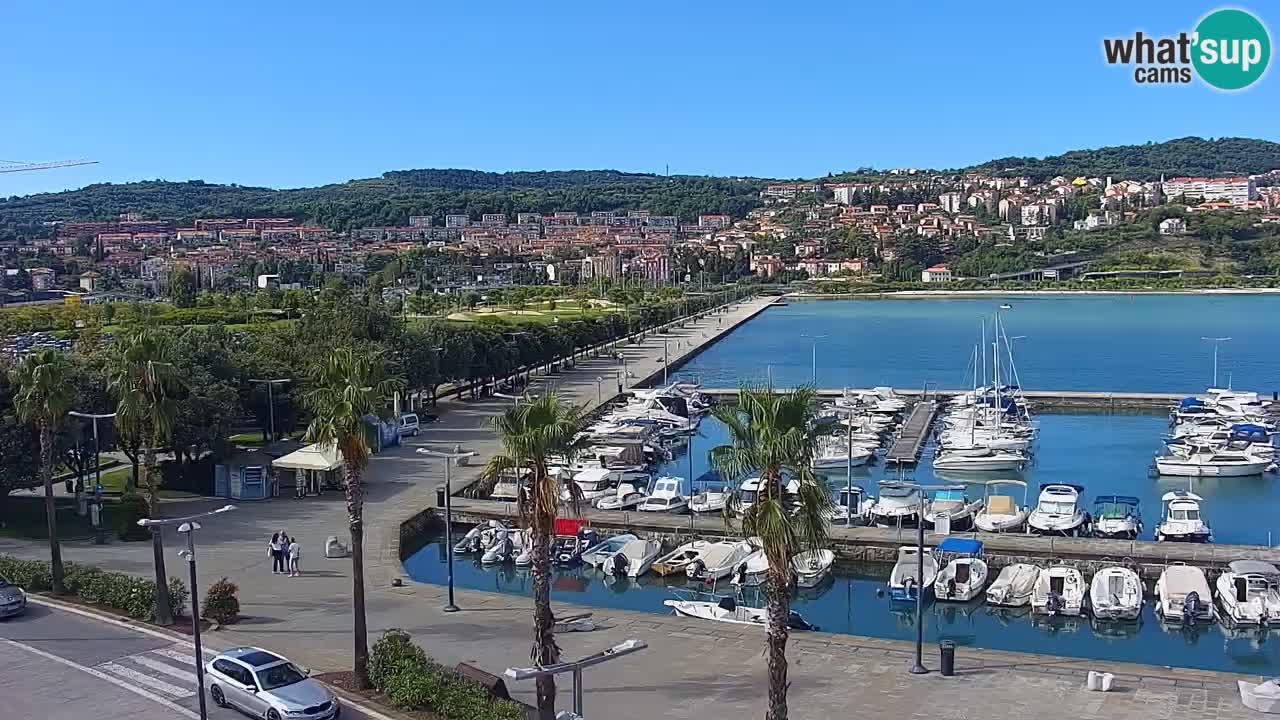 Spletna kamera Koper – Panorama na marino in promenado s Hotela Grand Koper