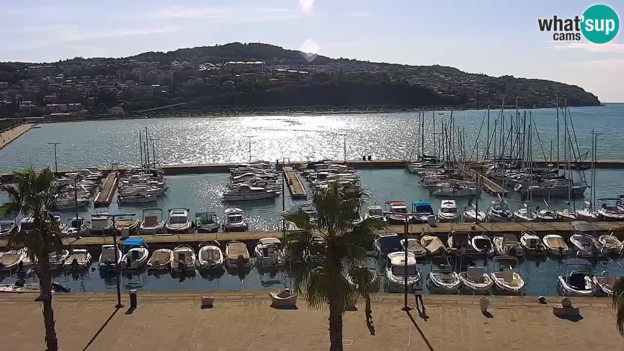 Webcam Koper – Panorama des Jachthafens und der Promenade vom Hotel Grand Koper