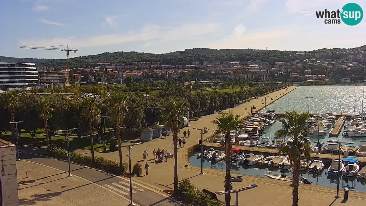 Spletna kamera Koper – Panorama na marino in promenado s Hotela Grand Koper