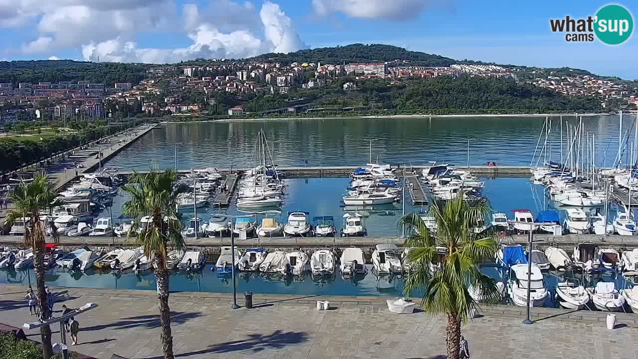 Webcam Koper – Panorama des Jachthafens und der Promenade vom Hotel Grand Koper